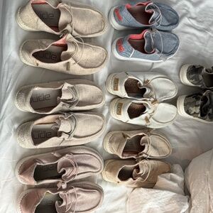 7 pairs of hey dudes all size 9